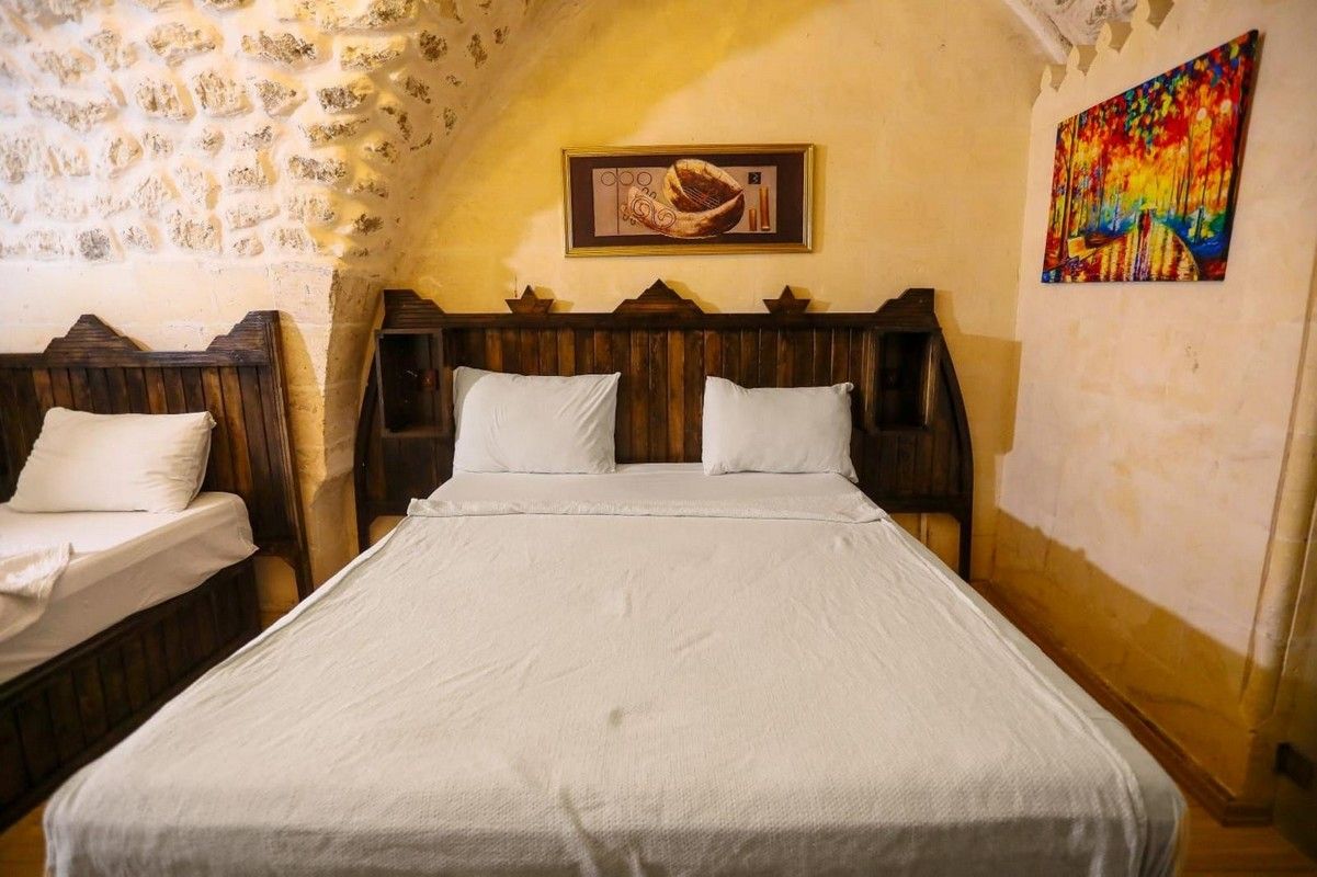 Narlı Ev 3 Kişilik Aile Odası